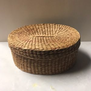Soft Woven Basket with Cover
